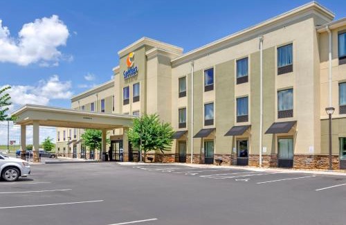 Lynchburg Hotel | Comfort Inn & Suites Lynchburg Airport - University Area
