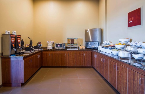 Mandan Hotel | Comfort Inn & Suites Mandan - Bismarck