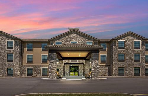 Medina Hotel | Comfort Inn & Suites Medina