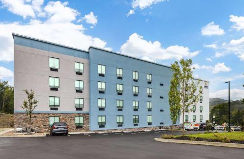 Bellevue Hotel | Comfort Inn & Suites Nashville