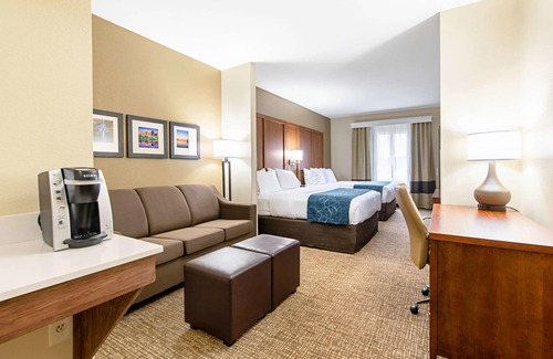 Pine Bluff Hotel | Comfort Inn & Suites Pine Bluff