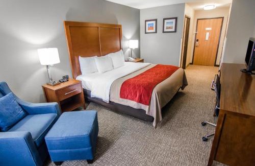 Pittsburg Hotel | Comfort Inn & Suites Pittsburg KS