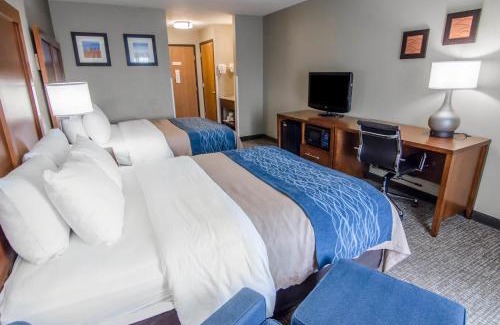 Pittsburg Hotel | Comfort Inn & Suites Pittsburg KS
