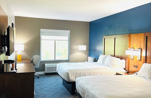 Plainville Hotel | Comfort Inn & Suites Plainville-Foxboro