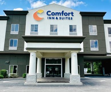 Plainville Hotel | Comfort Inn & Suites Plainville-Foxboro