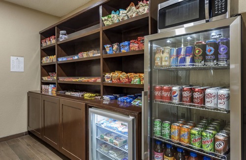 Pueblo Hotel | Comfort Inn & Suites Pueblo