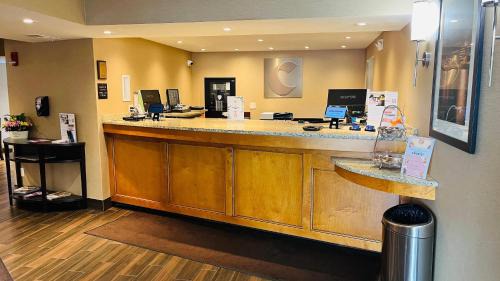 Rochelle Hotel | Comfort Inn & Suites Rochelle - DeKalb