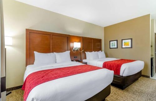 Salina Hotel | Comfort Inn & Suites Salina North