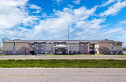 Springfield Hotel | Comfort Inn & Suites Springfield I-55