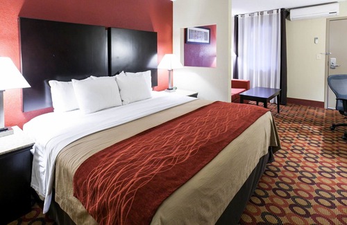 Barium Springs Hotel | Comfort Inn & Suites Statesville - Mooresville