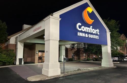 Bedford Hotel | Comfort Inn & Suites Toledo North