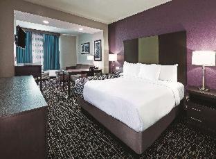 Claremore Hotel | Comfort Inn & Suites
