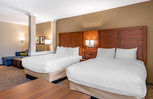 Drayton Plains Hotel | Comfort Inn & Suites