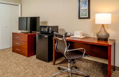 Grundy Hotel | Comfort Inn & Suites