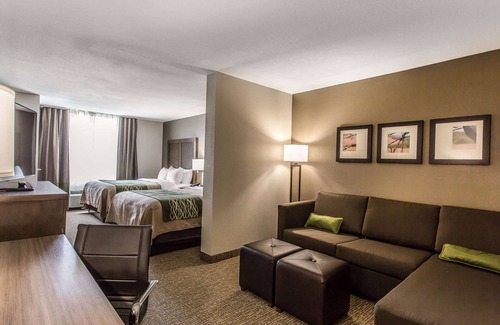 Ira Hotel | Comfort Inn & Suites