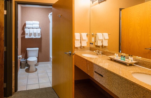 Spokane Valley Hotel | Comfort Inn & Suites