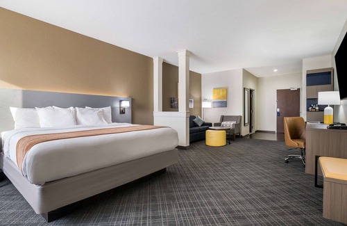 Victoria Hotel | Comfort Inn & Suites Victoria North