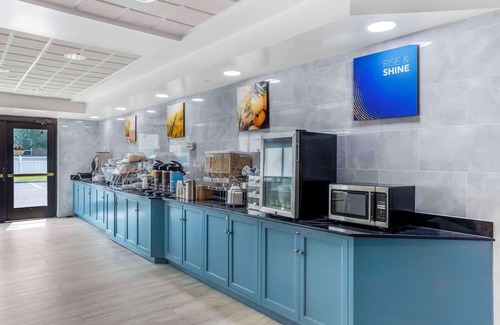 Voorhees Hotel | Comfort Inn & Suites Voorhees/Mt. Laurel