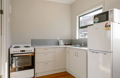 Thames Apartment | Comfort Inn Sunset