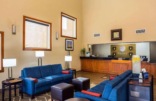 Highlands - Perkins Hotel | Comfort Inn University Area
