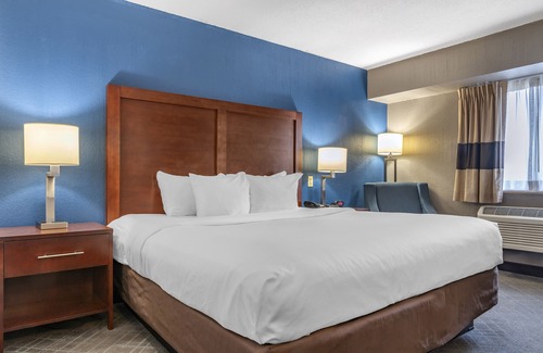 Amherst Hotel | Comfort Inn University