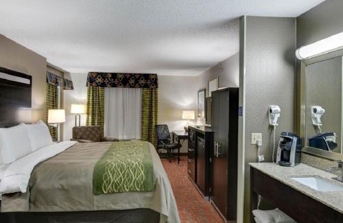 Painesville Hotel | Comfort Inn