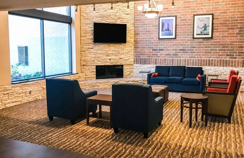 Farmington Hills Hotel | Comfort Inn