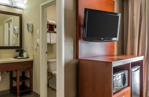 Savannah Hotel | Comfort Inn
