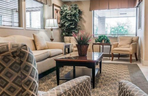 Utica Hotel | Comfort Inn