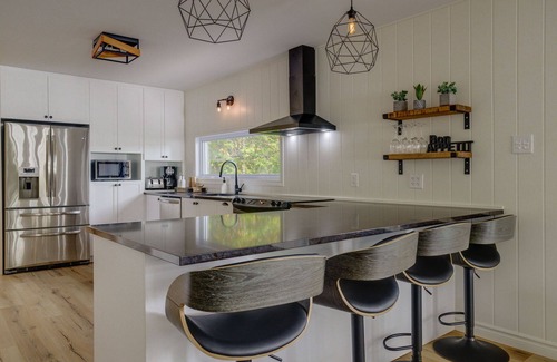 Dunham Ski Chalet | Comfort Lake Selby
