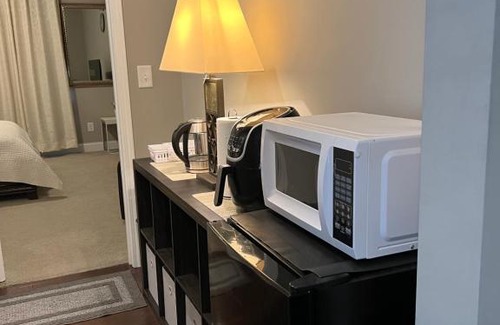 Cumming House | Comfort Living-Parking @Cumming