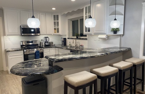 Northside House | Comfort & Modern Amenities Downtown San Jose Suite