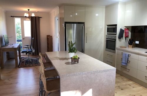 Second Valley House | Comfort + privacy near magical Second Valley beach. Great for families.