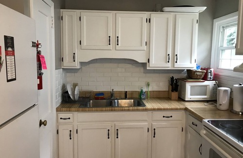 State College House | Comfort & Proximity to Downtown and Penn State (STR22-00040)