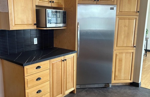 Memramcook House | Comfort, Relaxation & Fun for 15 in Lakeview Home. Everything you need PLUS MORE