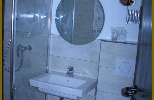 Laudenbach Cottage | Comfort room 1 - Goldner Engel, Restaurant - Hotel - Butchery