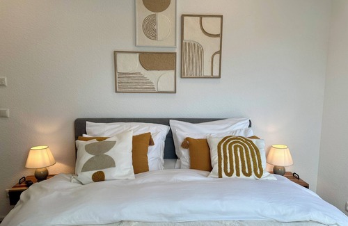 Osterath Bed & Breakfast | Comfort room with gym, near DUS airport & trade fair center