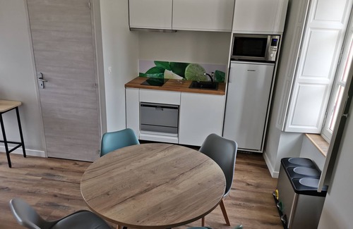 Malicorne-sur-Sarthe Apartment | comfort studio 2 pers