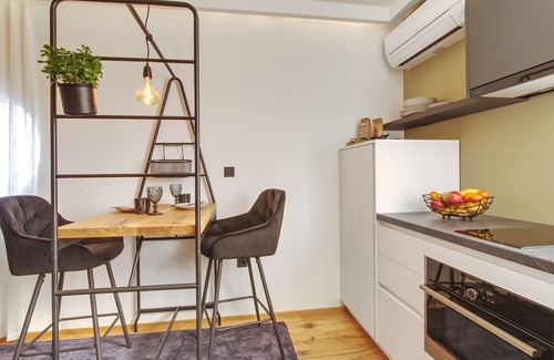 Maribor Apartment | Comfort Studio apartment Kavenija w/parking