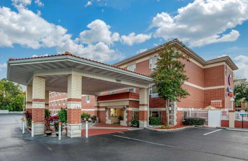 Northside Hotel | Comfort Suites Airport