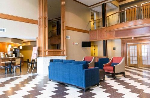 Benton Harbor Hotel | Comfort Suites Benton Harbor - St Joseph