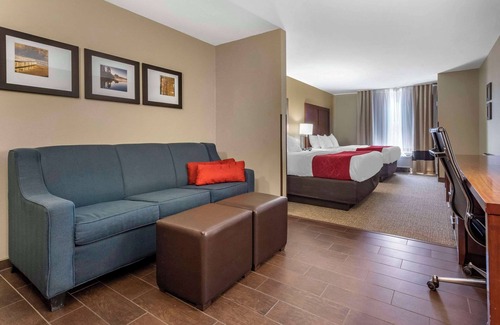 Bridgeport Hotel | Comfort Suites Bridgeport - Clarksburg