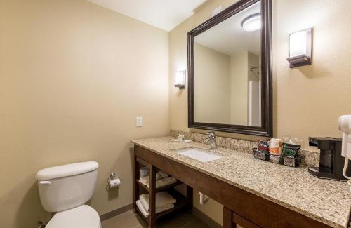 Burlington Hotel | Comfort Suites Burlington