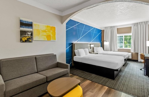 Oatfield Hotel | Comfort Suites Clackamas