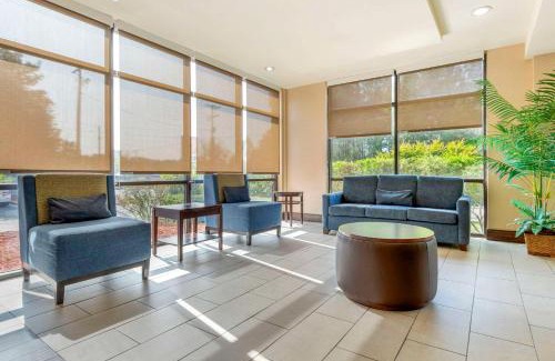 Dentsville Hotel | Comfort Suites Columbia Northeast - Fort Jackson