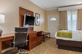 Central City Hotel | Comfort Suites Corpus Christi Central