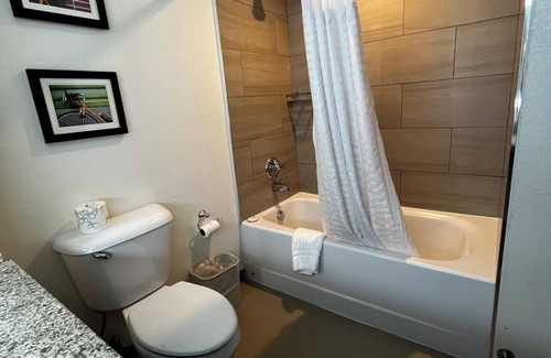 Dupont Hotel | Comfort Suites Denver International Airport