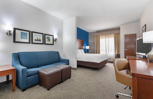 Grapevine Hotel | Comfort Suites DFW North/Grapevine
