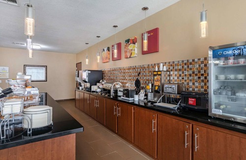Ennis Hotel | Comfort Suites Ennis