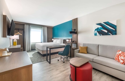 Fort Myers Hotel | Comfort Suites Fort Myers East I-75